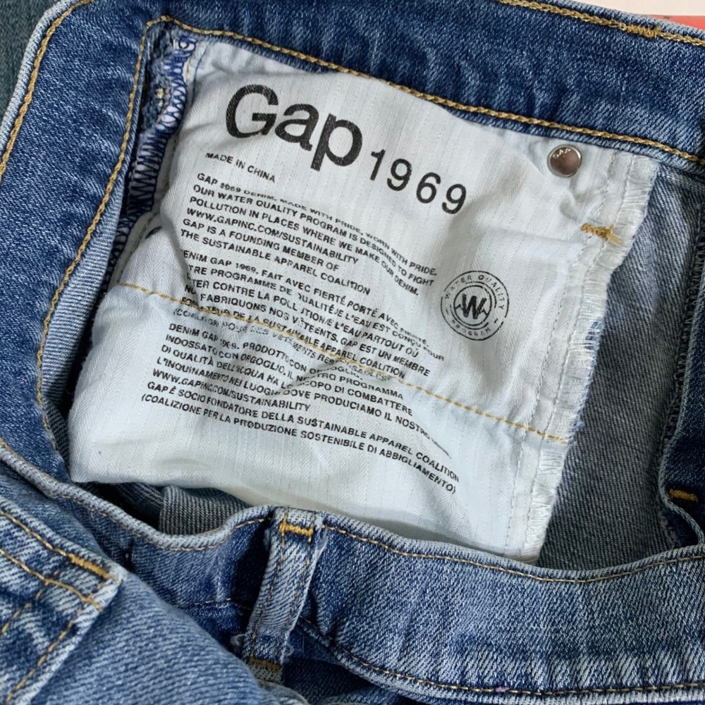 Gap 1969 Best Girlfriend Jeans Light Wash Denim Distressed Size 28 - Picture 6 of 12